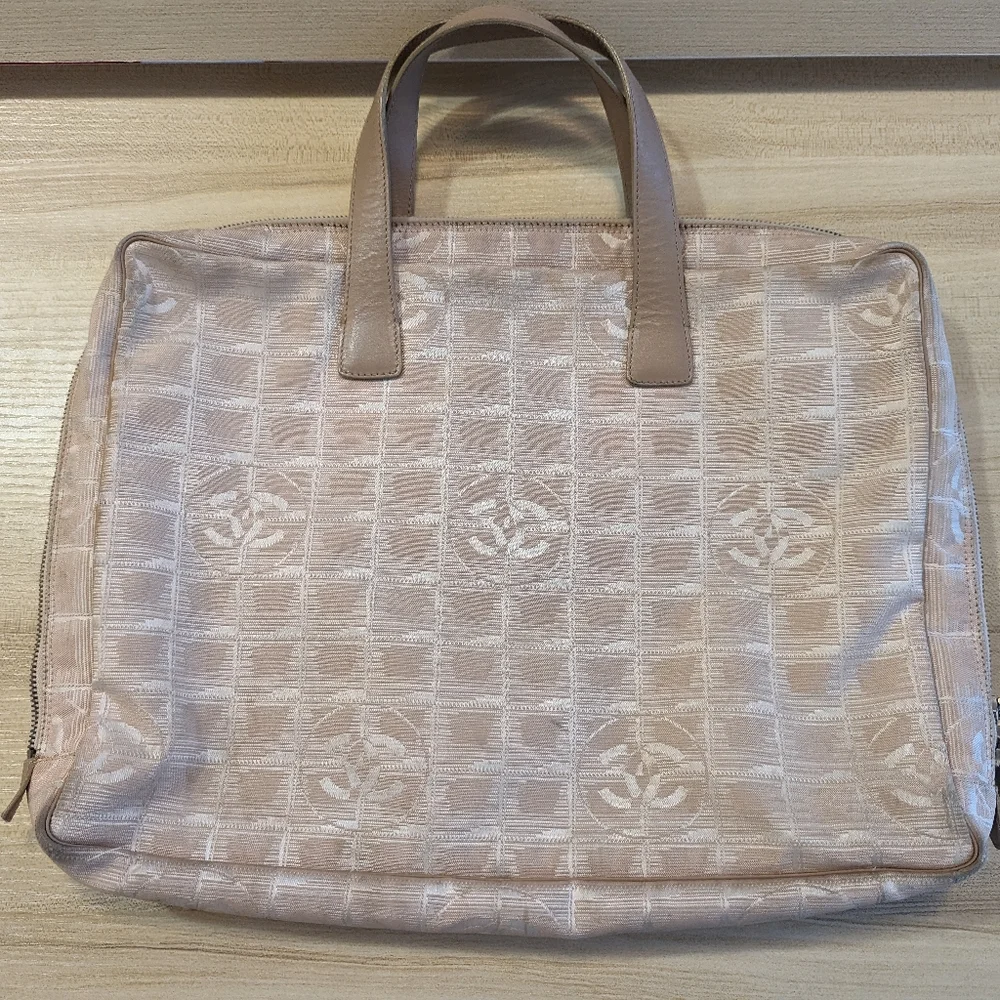 Authentic VTG Chanel Travel Ligne Laptop bag - Picture 3 of 16